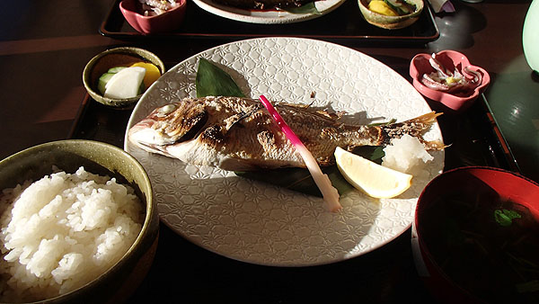 焼魚定食（税込み　１，０８０円）